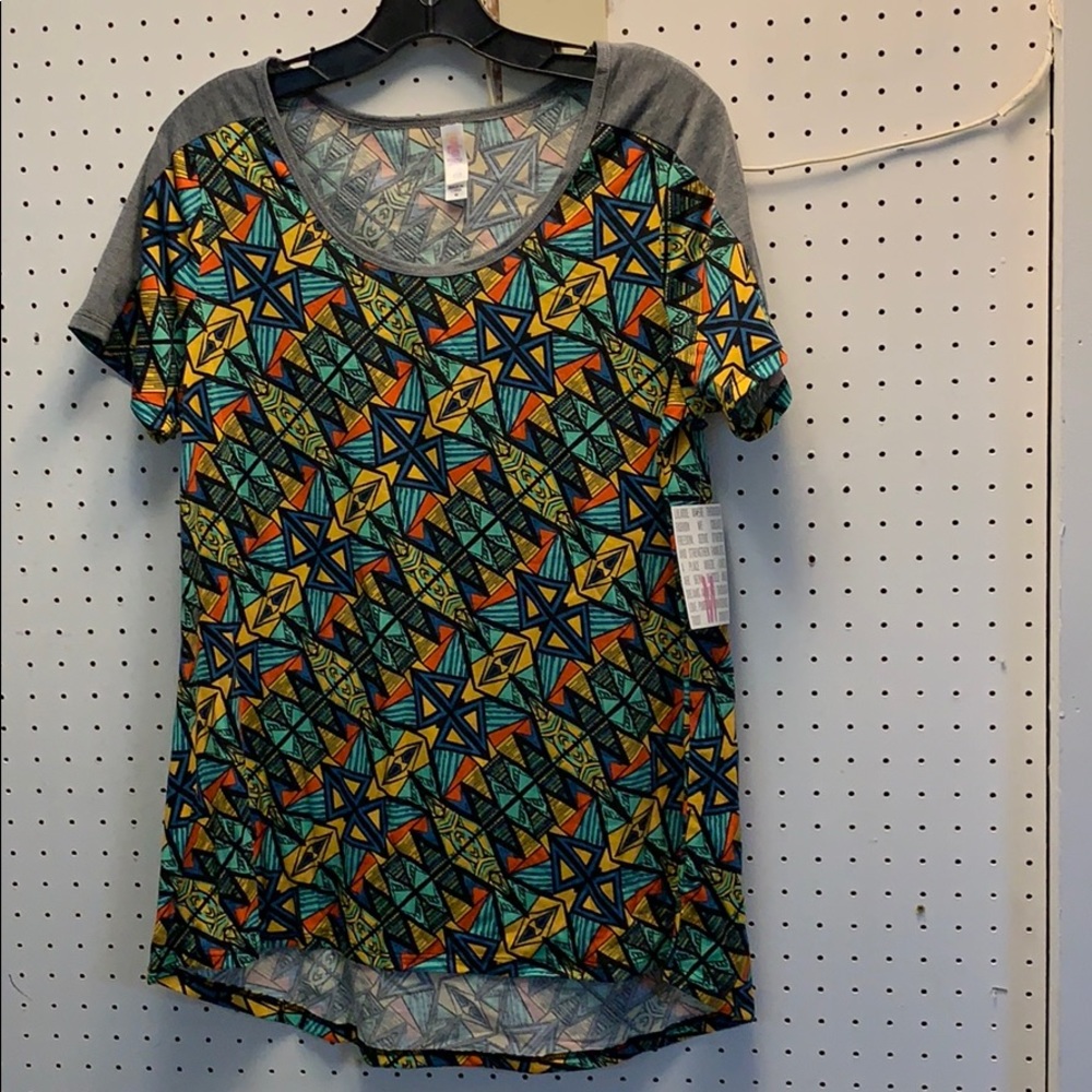 LuLaRoe Medium Classic T